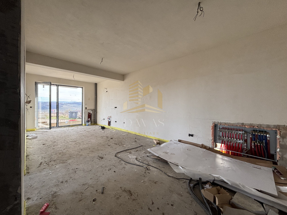 Apartament de 3 camere semidecomandat | Bloc nou Baciu 