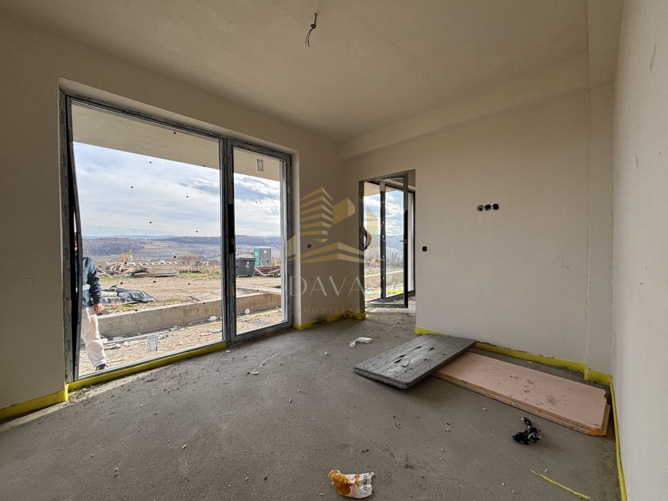 Apartament de 3 camere semidecomandat | Bloc nou Baciu 