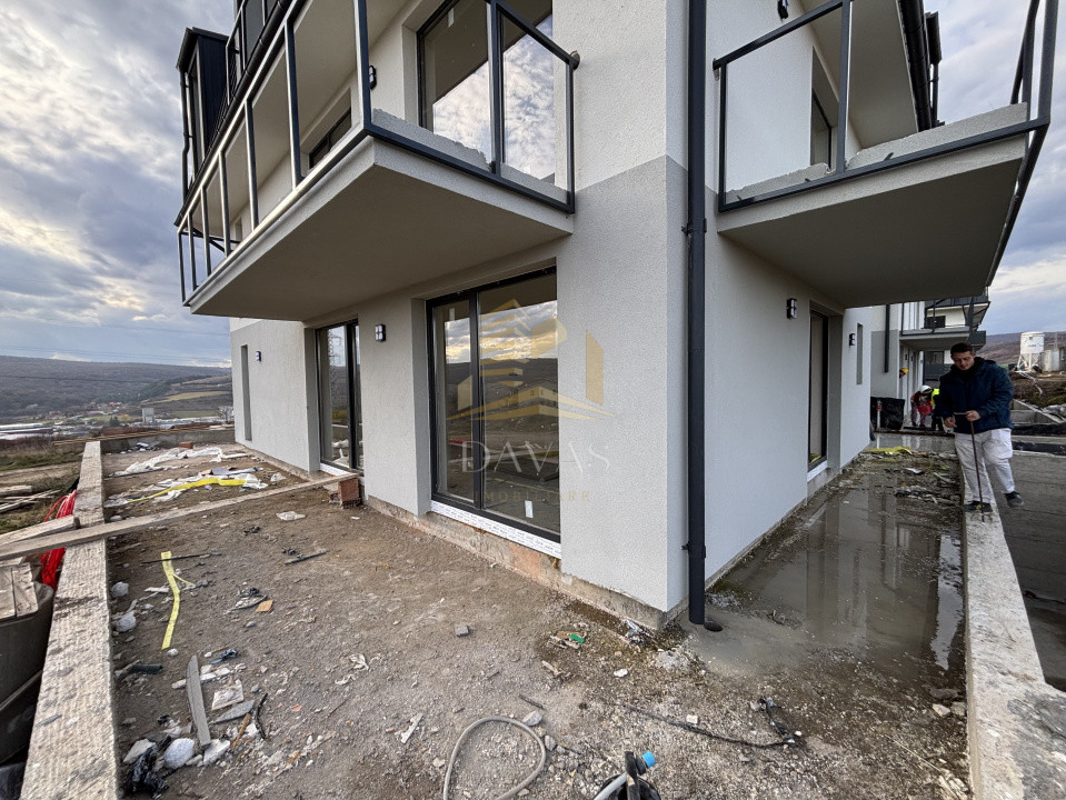 Apartament de 3 camere semidecomandat | Bloc nou Baciu 