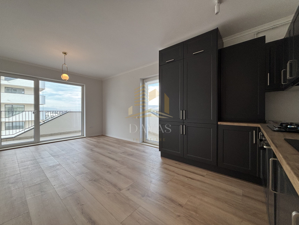 Apartament de 3 camere semidecomandat | Florești 