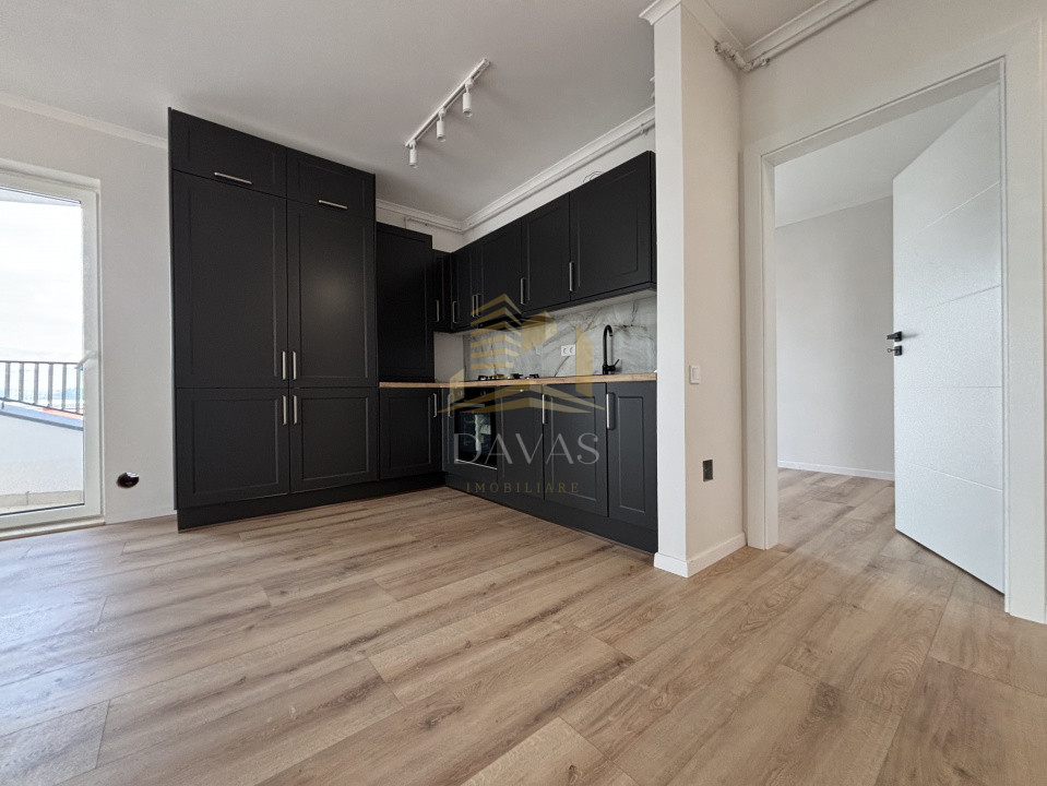 Apartament de 3 camere semidecomandat | Florești 