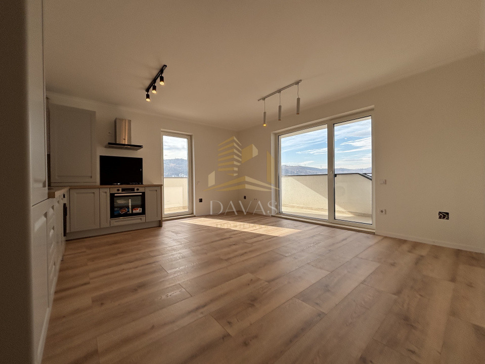 Apartament de 3 camere semidecomandat | Florești 