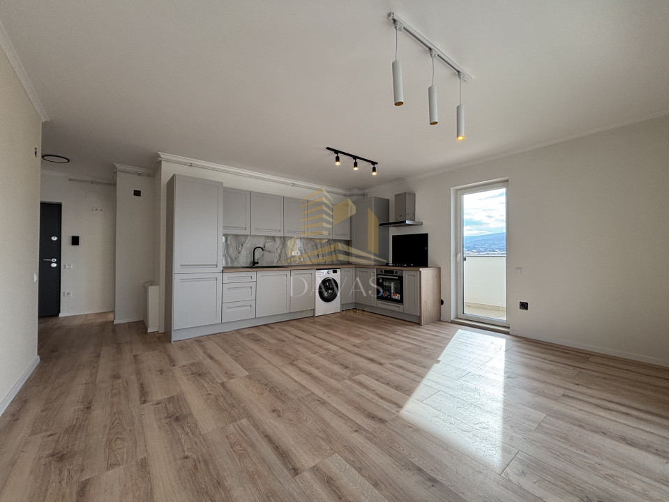 Apartament de 3 camere semidecomandat | Florești 