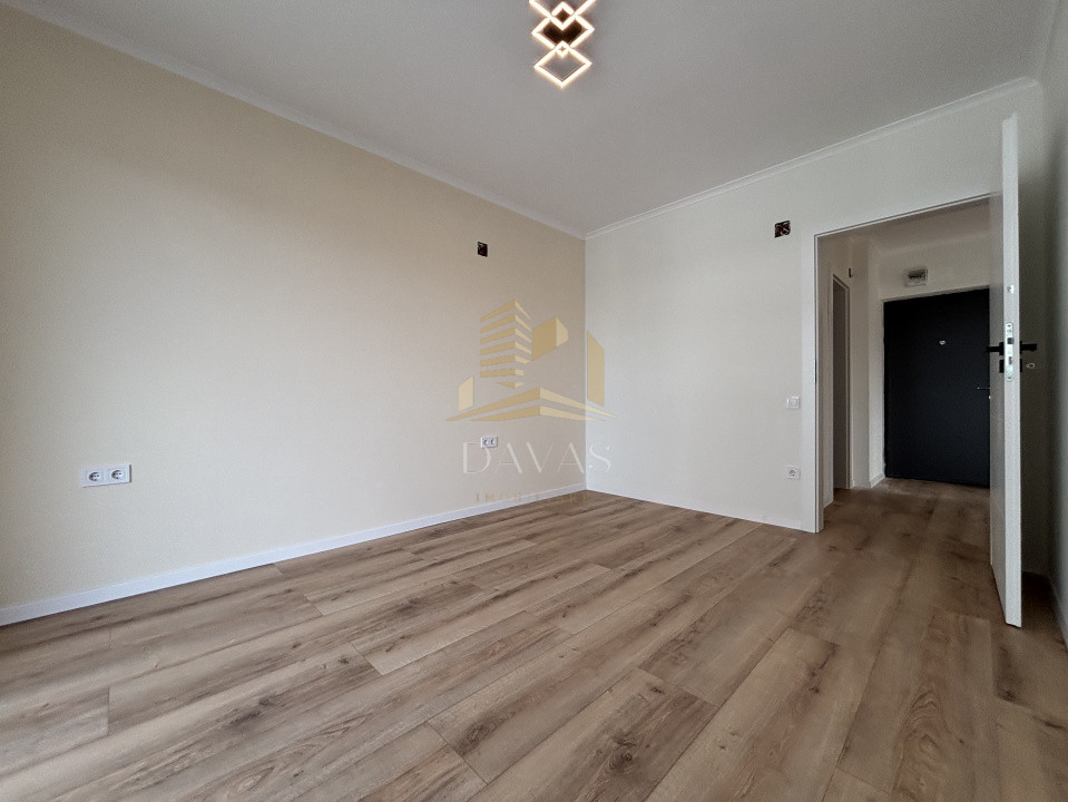 Apartament de 3 camere semidecomandat | Florești 