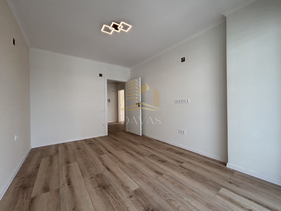 Apartament de 3 camere semidecomandat | Florești 