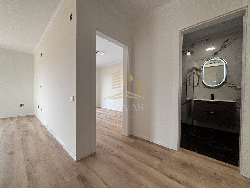 Apartament de 3 camere semidecomandat | Florești 