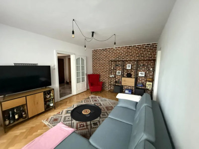 Apartament 3 camere semidecomandat | Manastur | Bucium