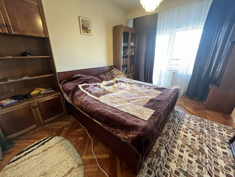 Casa de inchiriat | Zorilor - Hasdeu - zona retrasa | 5 locuri de parcare