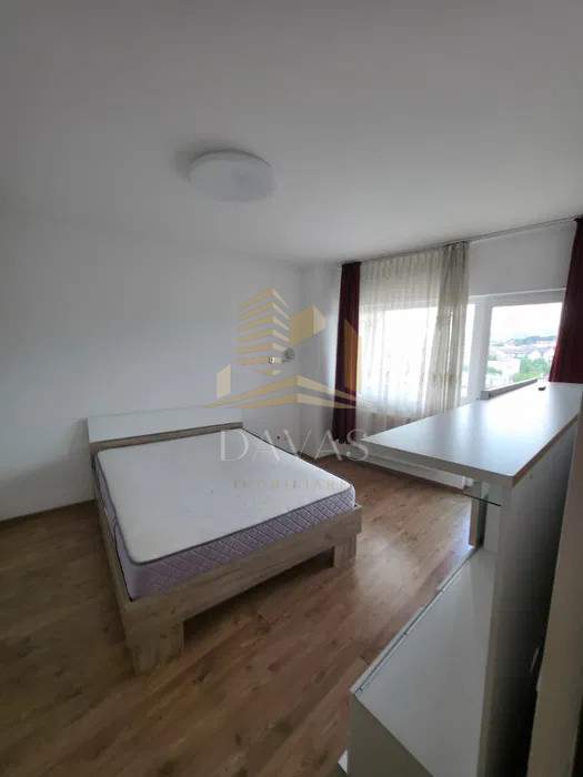 Apartament 3 camere semidecomandat + Parcare subterana | Zorilor