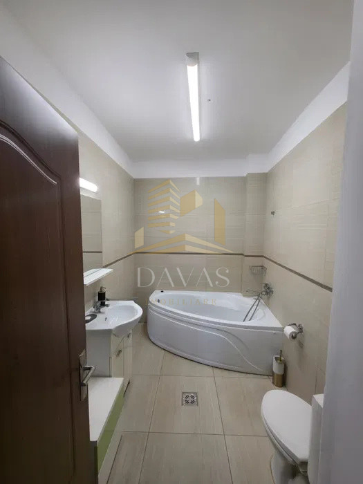 Apartament 3 camere semidecomandat + Parcare subterana | Zorilor