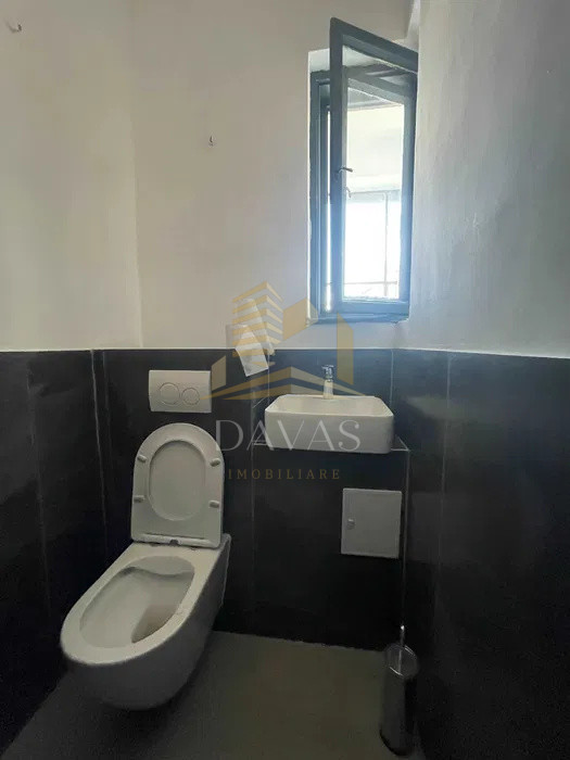 Apartament 4 camere semidecomandat | Eroilor | Centru