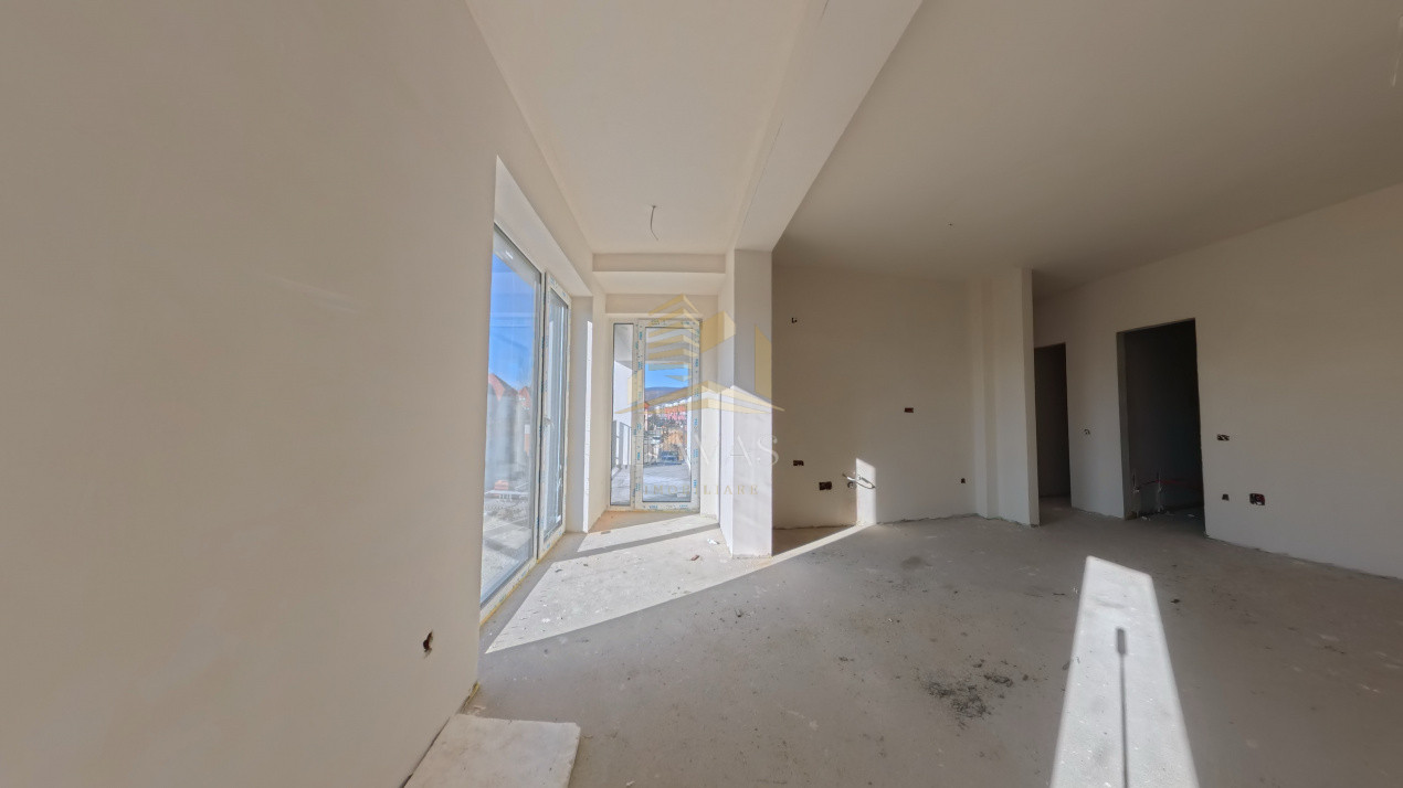 Apartament în bloc Nou de 3 camere - Parcare | Baciu 