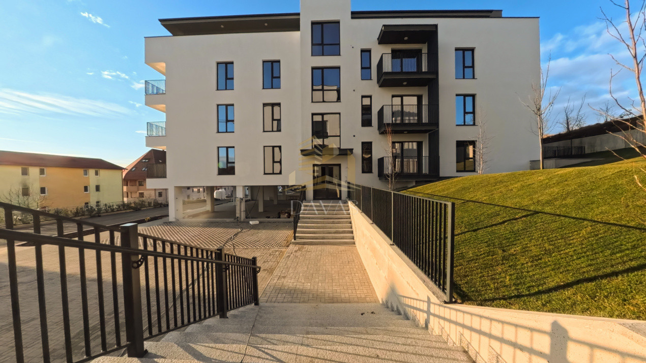 Apartament în bloc Nou de 3 camere - Parcare | Baciu 