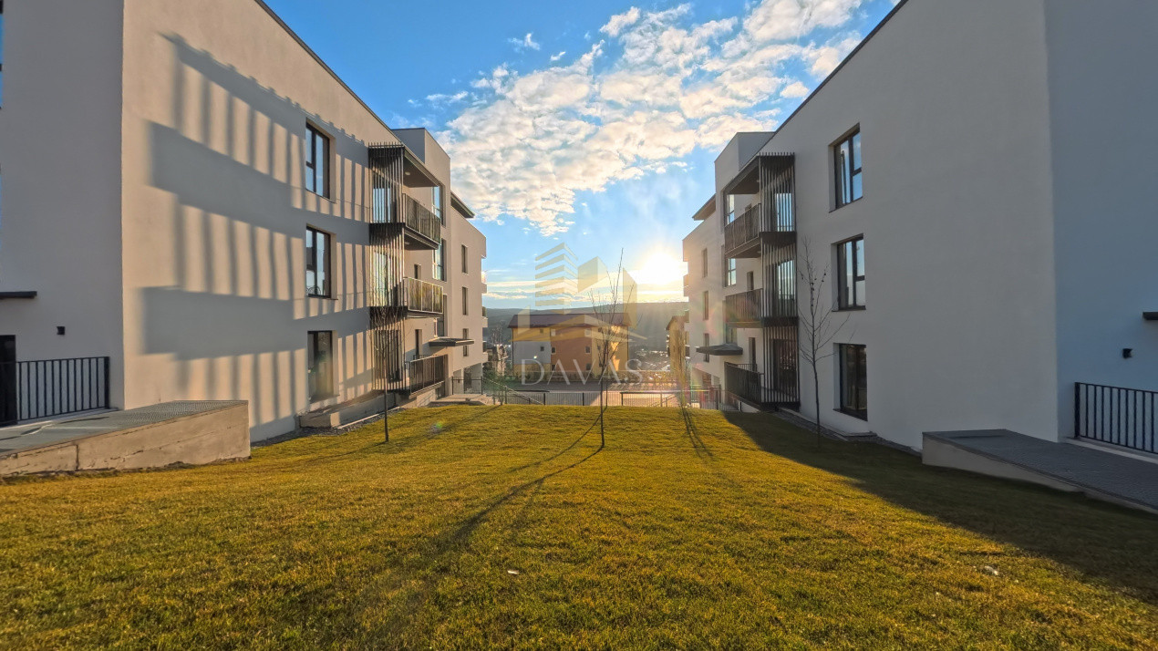 Apartament în bloc Nou de 3 camere - Parcare | Baciu 