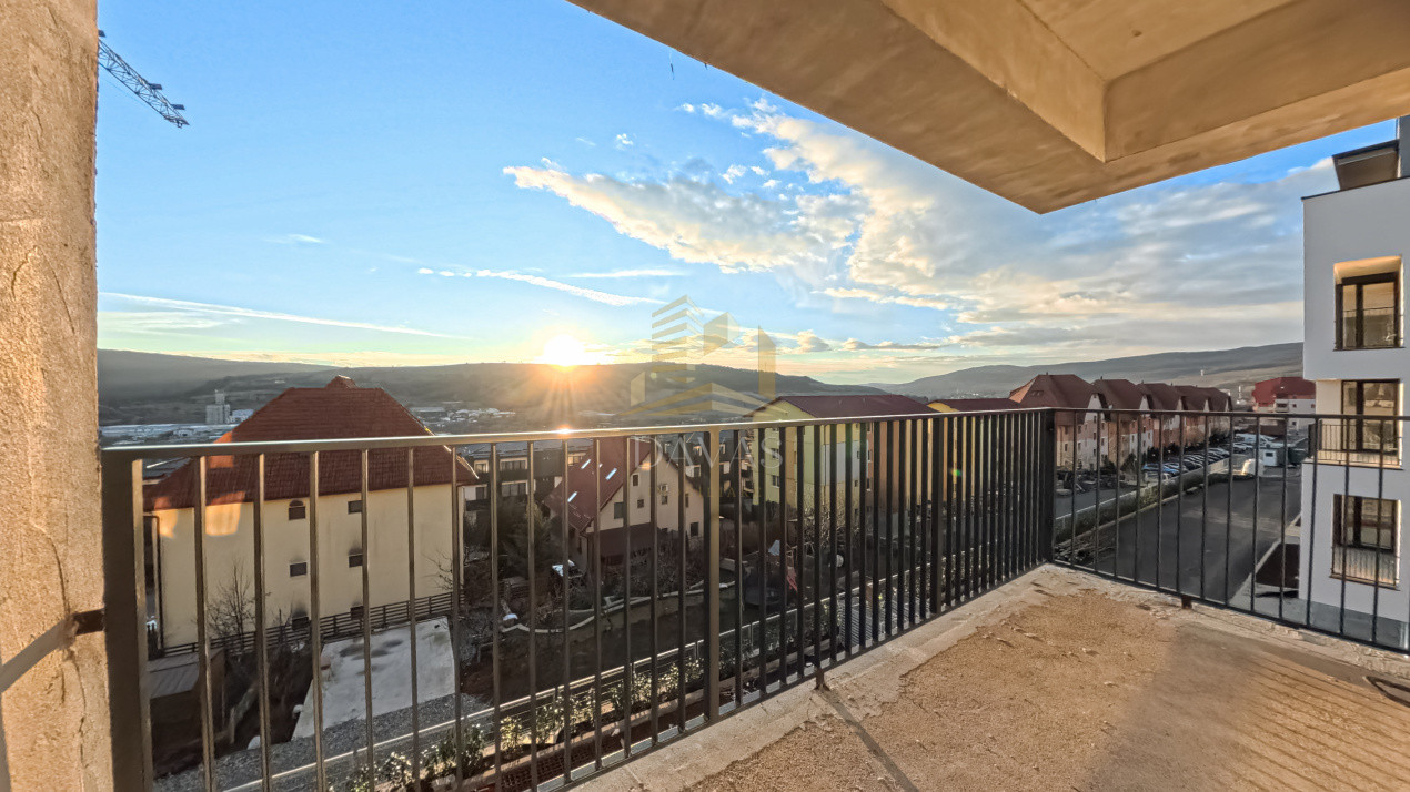 Apartament în bloc Nou de 3 camere - Parcare | Baciu 