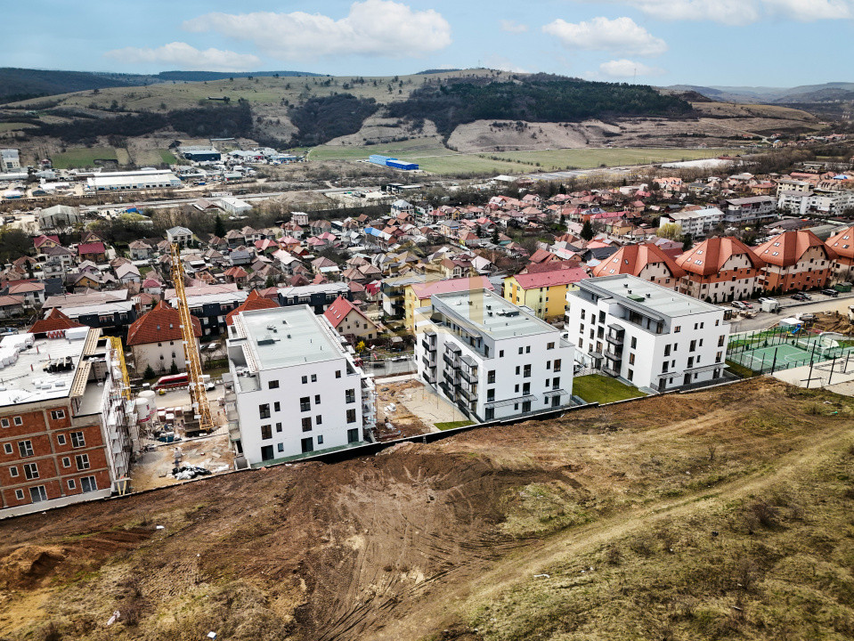 Apartament în bloc Nou de 4 camere - Parcare | Baciu 