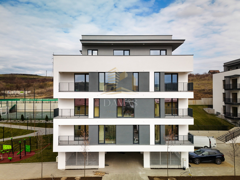 Apartament în bloc Nou de 4 camere - Parcare | Baciu 