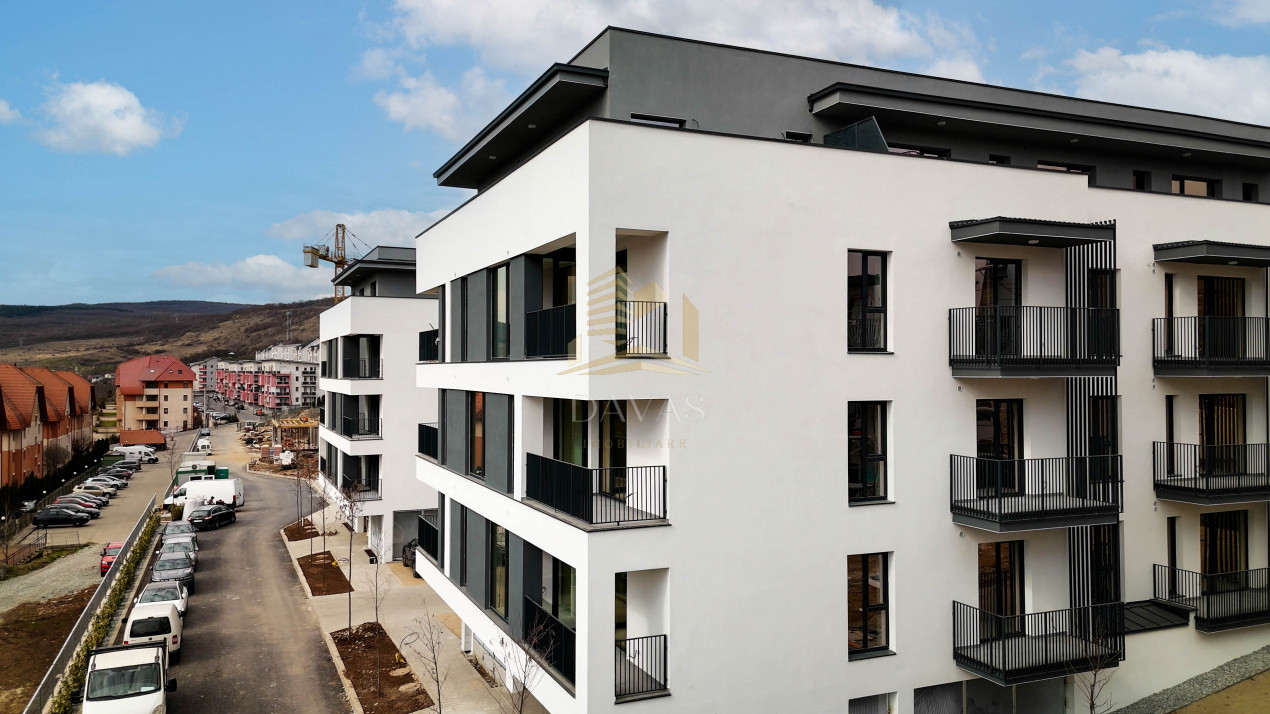 Apartament în bloc Nou de 4 camere - Parcare | Baciu 
