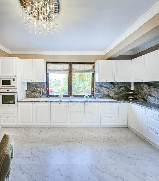 VILĂ DE LUX | FINISAJE PREMIUM | 300 MP UTILI | PISCINĂ ÎNCĂLZITĂ |SMART HOME 