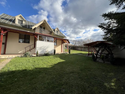 Casă individuală de închiriat  150 mp + 700 mp teren |Colonia Sopor|