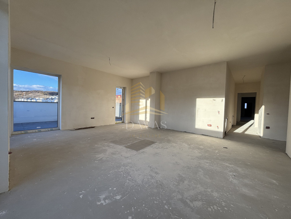 Penthouse de 3 camere semidecomandat - Parcare | Baciu 