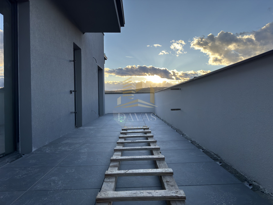 Penthouse de 3 camere semidecomandat - Parcare | Baciu 