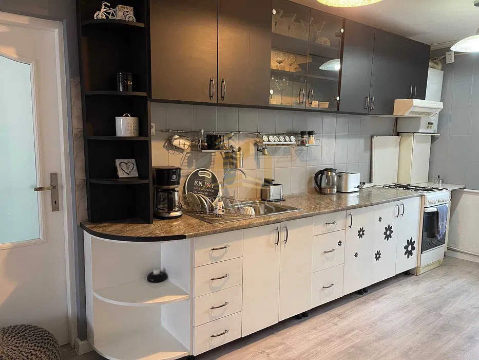 Apartament 3 camere decomandat + Parcare inclusă | Intre lacuri