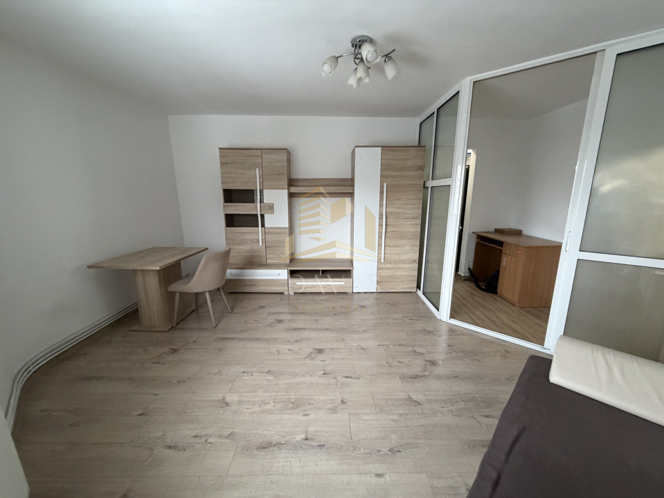 Apartament 3 camere decomandat + Parcare inclusă | Manastur