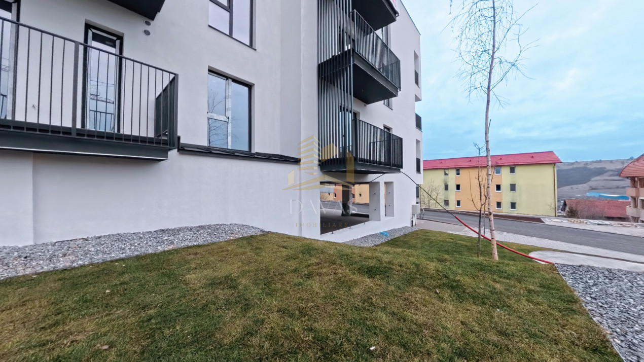 Apartament în bloc Nou de 3 camere - Parcare | Baciu 