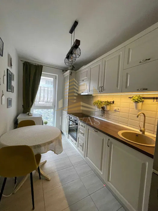 Apartament 2 camere semidecomandat + Parcare subterana | Andrei Mureșanu