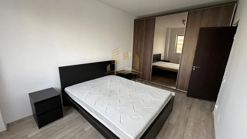 Apartament 2 camere semidecomandat + Parcare inclusă in preț | Andrei Mureșanu 