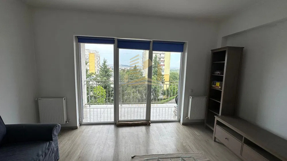 Apartament 2 camere semidecomandat + Parcare inclusă in preț | Andrei Mureșanu 