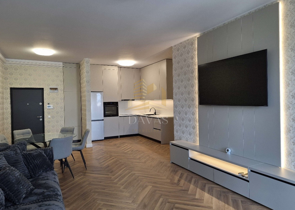 Apartament de 3 camere semidecomandat | Frunzișului | Vedere Panoramica
