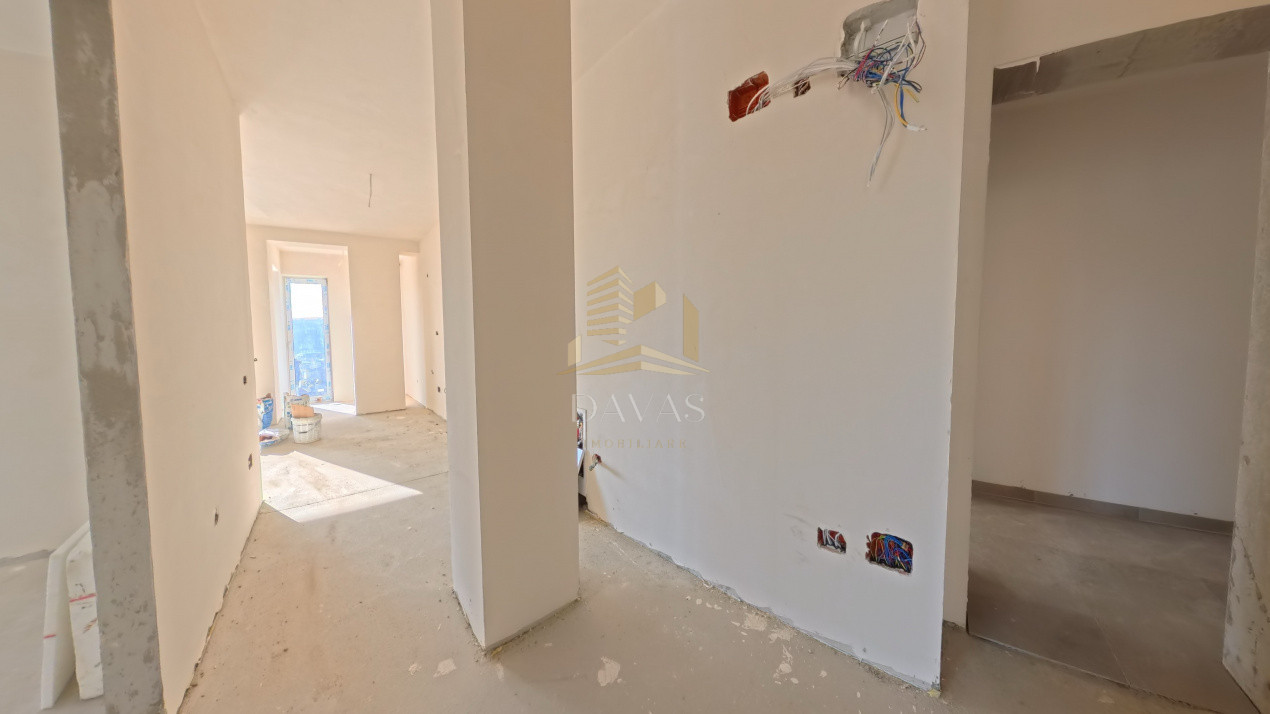 Apartament de 3 camere semidecomandat | Baciu 