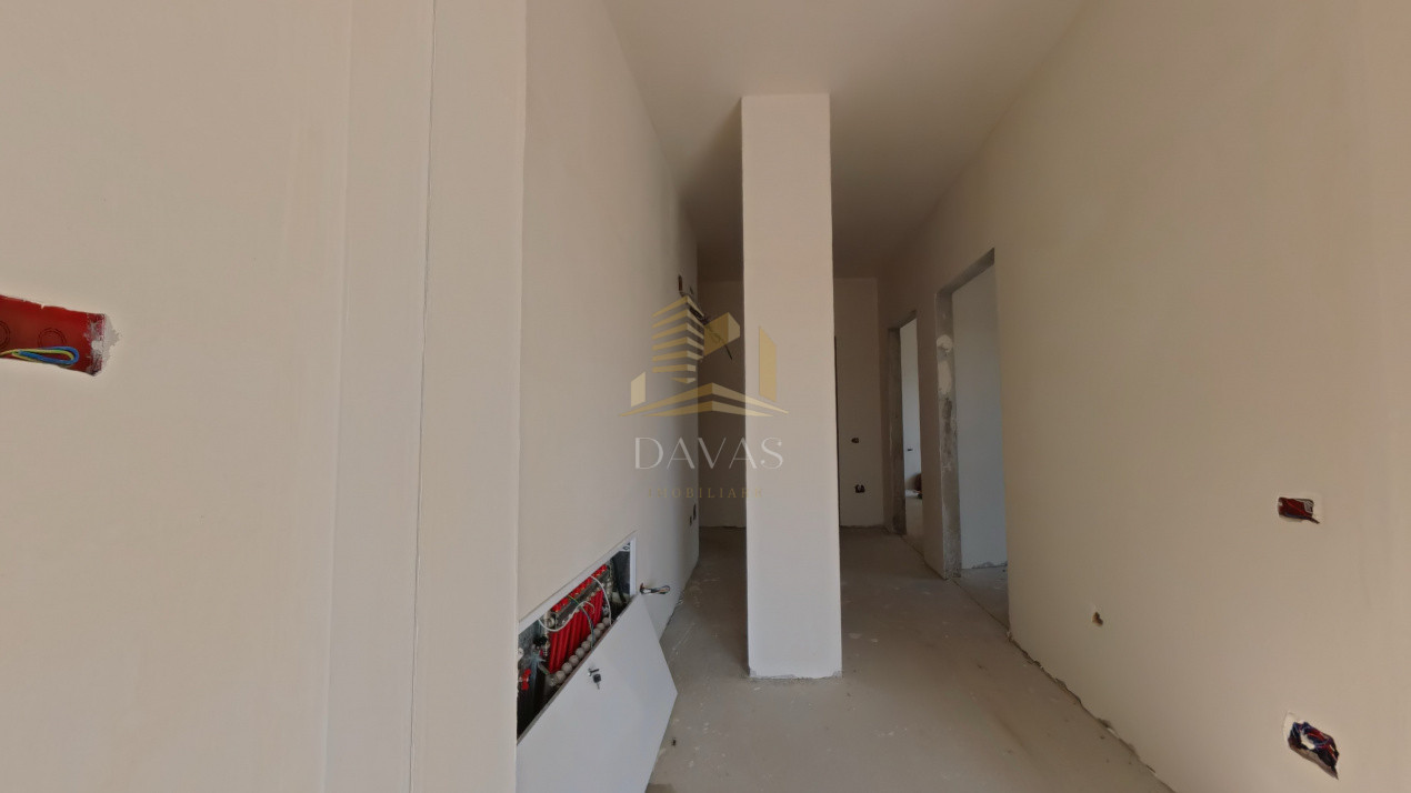 Apartament de 3 camere semidecomandat | Baciu 