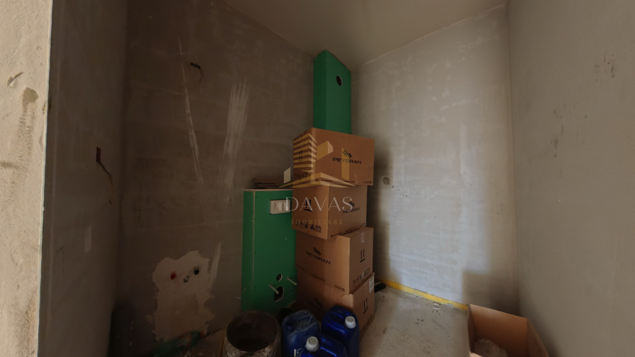 Apartament de 3 camere semidecomandat | Baciu 