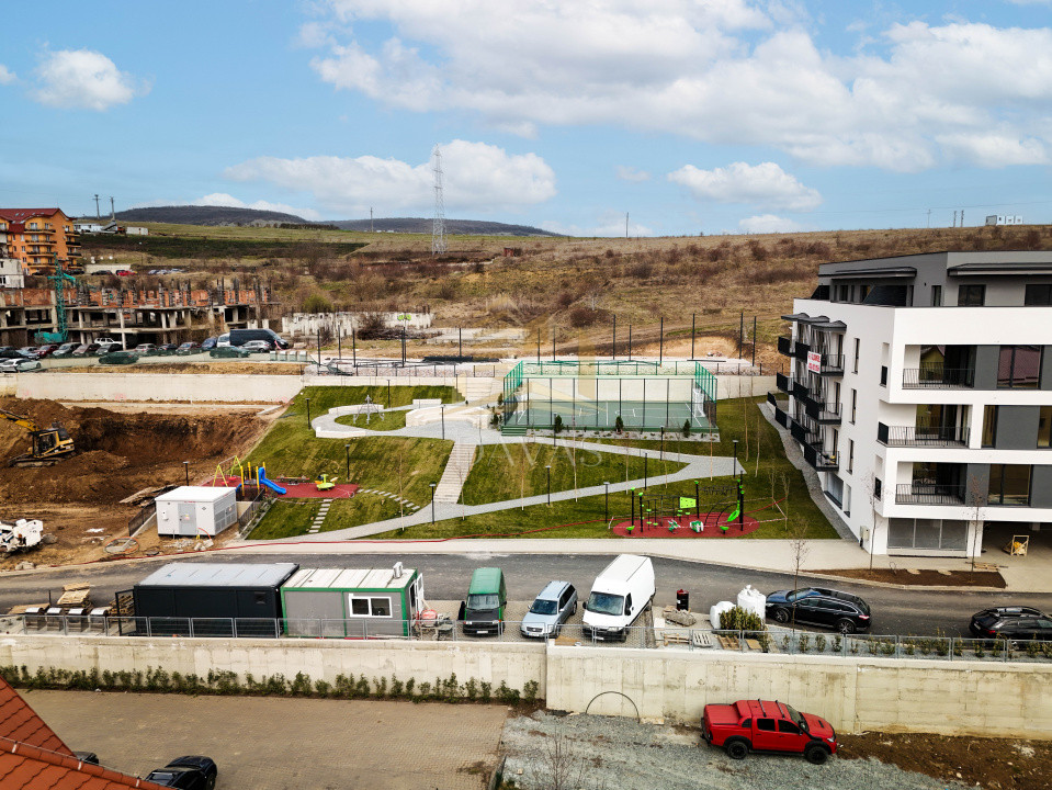 Apartament de 3 camere semidecomandat | Baciu - TVA INCLUS