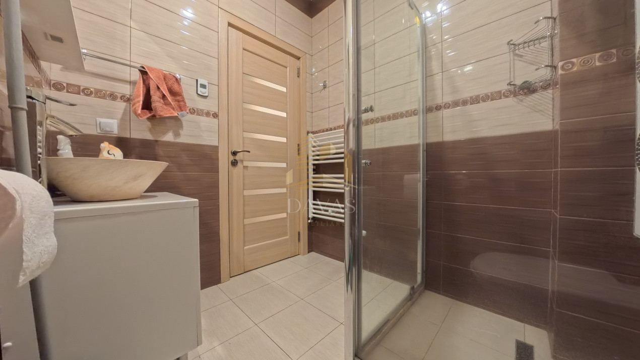 Casa individuala cu 5 camere de închiriat | Campului - 5 camere