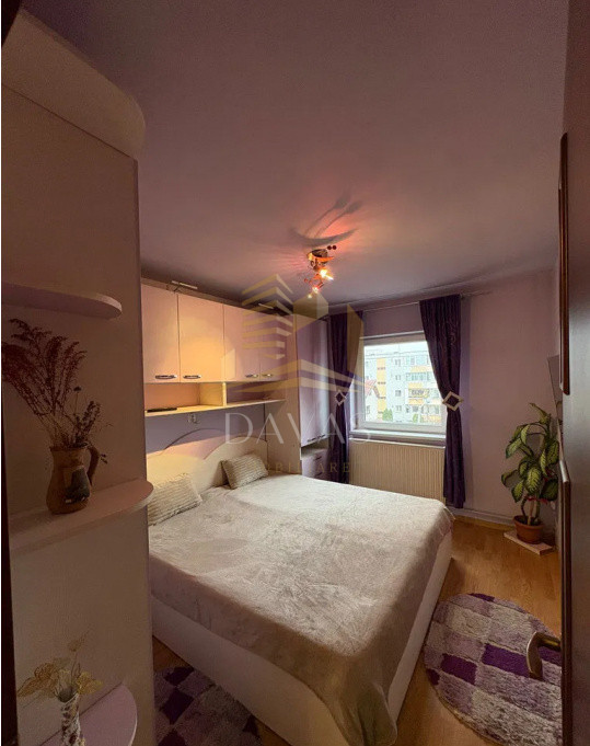 Apartament 3 camere semidecomandat + Parcare inclusă | Aurel Vlaicu