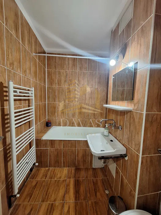 Garsoniera | etaj intermediar + balcon | Centrala proprie | Marasti