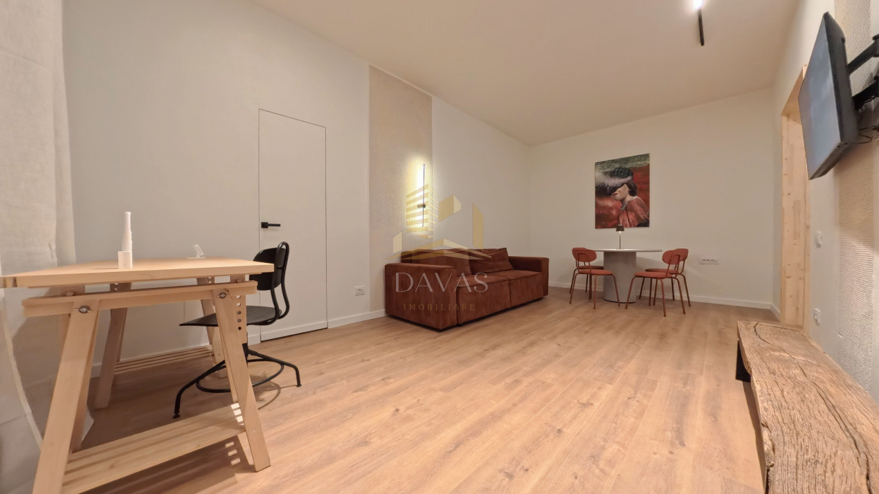 Apartament de 2 camere semidecomandat | Gruia 