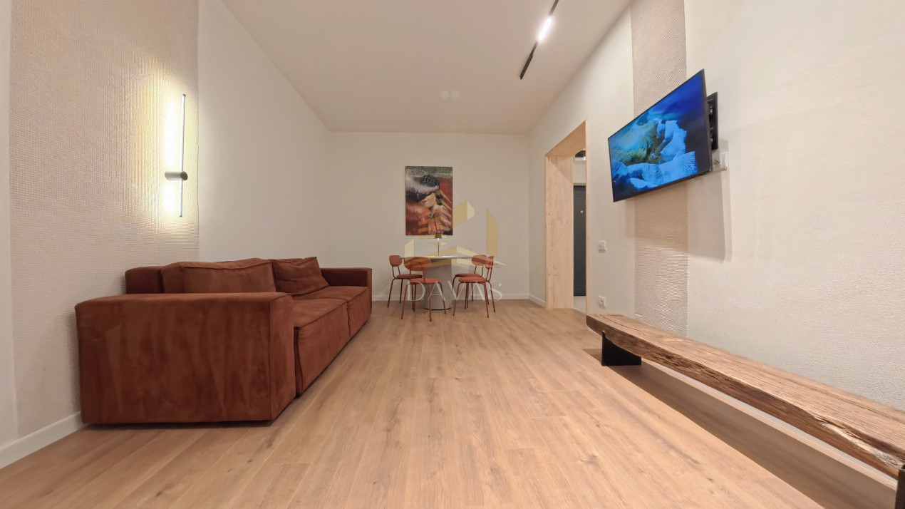 Apartament de 2 camere semidecomandat | Gruia 