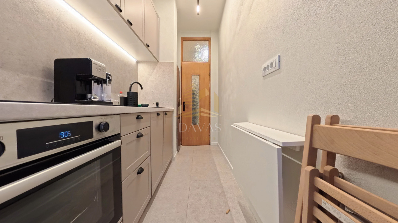 Apartament de 2 camere semidecomandat | Gruia 