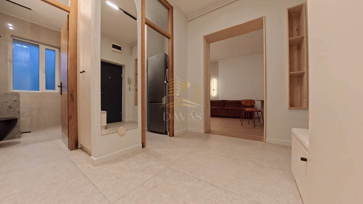 Apartament de 2 camere semidecomandat | Gruia 