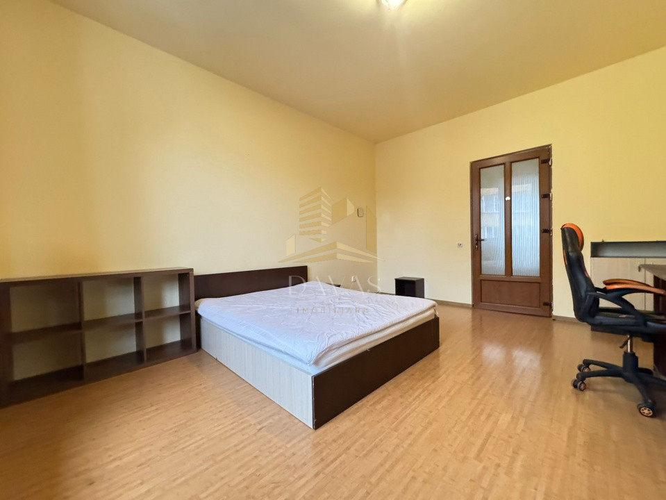 Apartament generos ( 160 MP ) cu 5 camere decomandat | Manastur