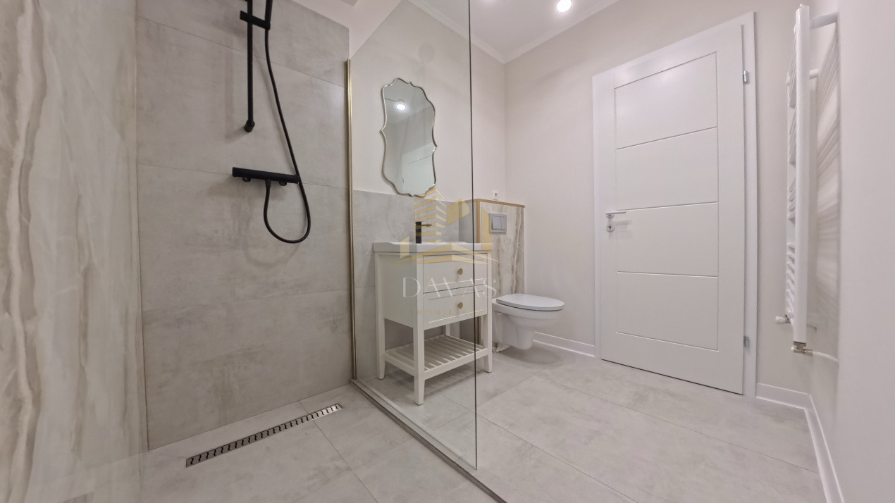 Apartament de 3 camere, compartimentare semidecomandata | Floresti 