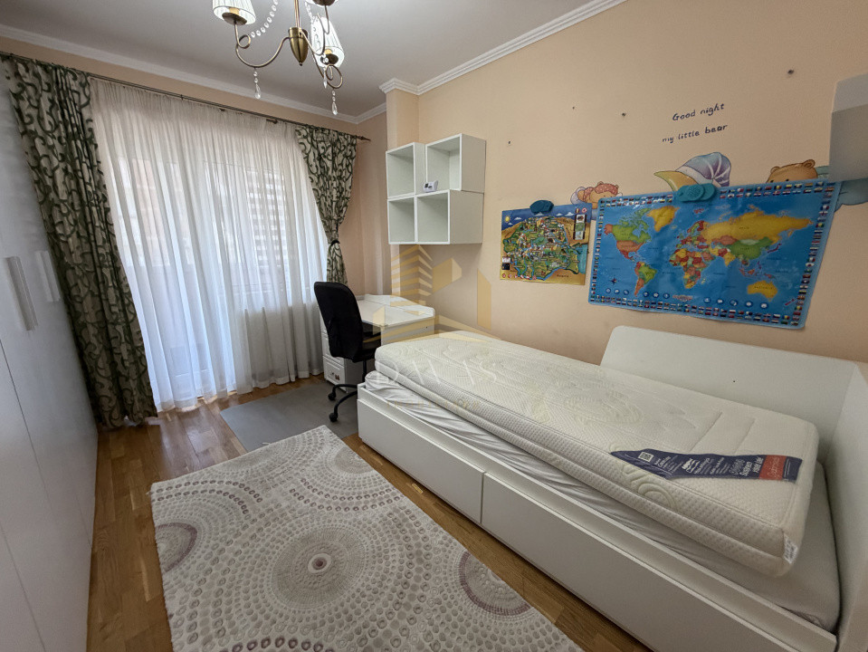 Apartament 4 camere decomandat | The office 