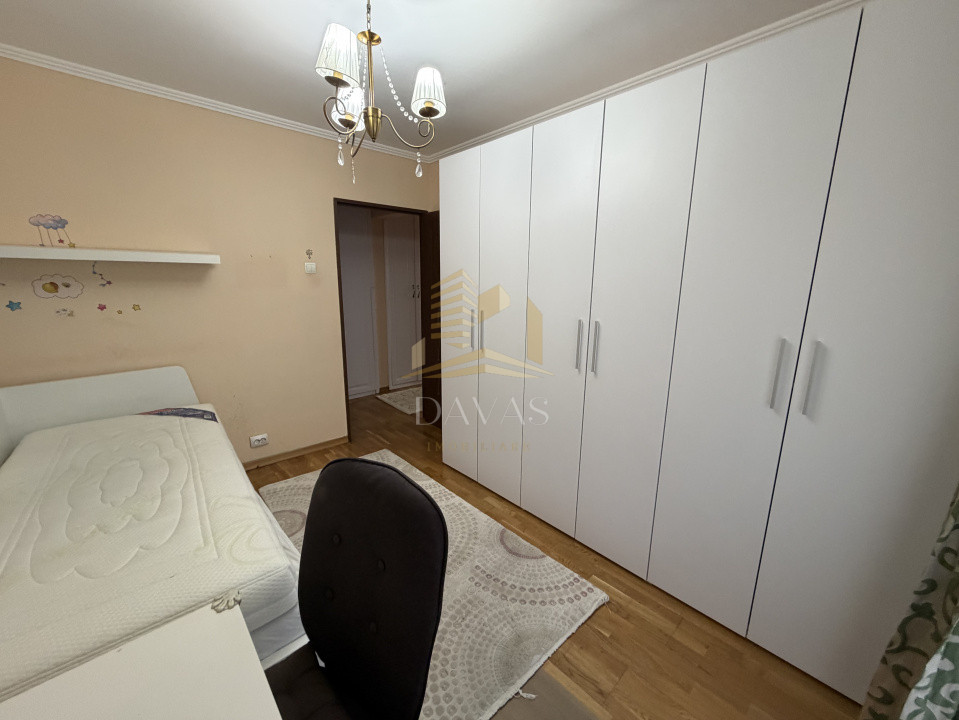 Apartament 4 camere decomandat | The office 