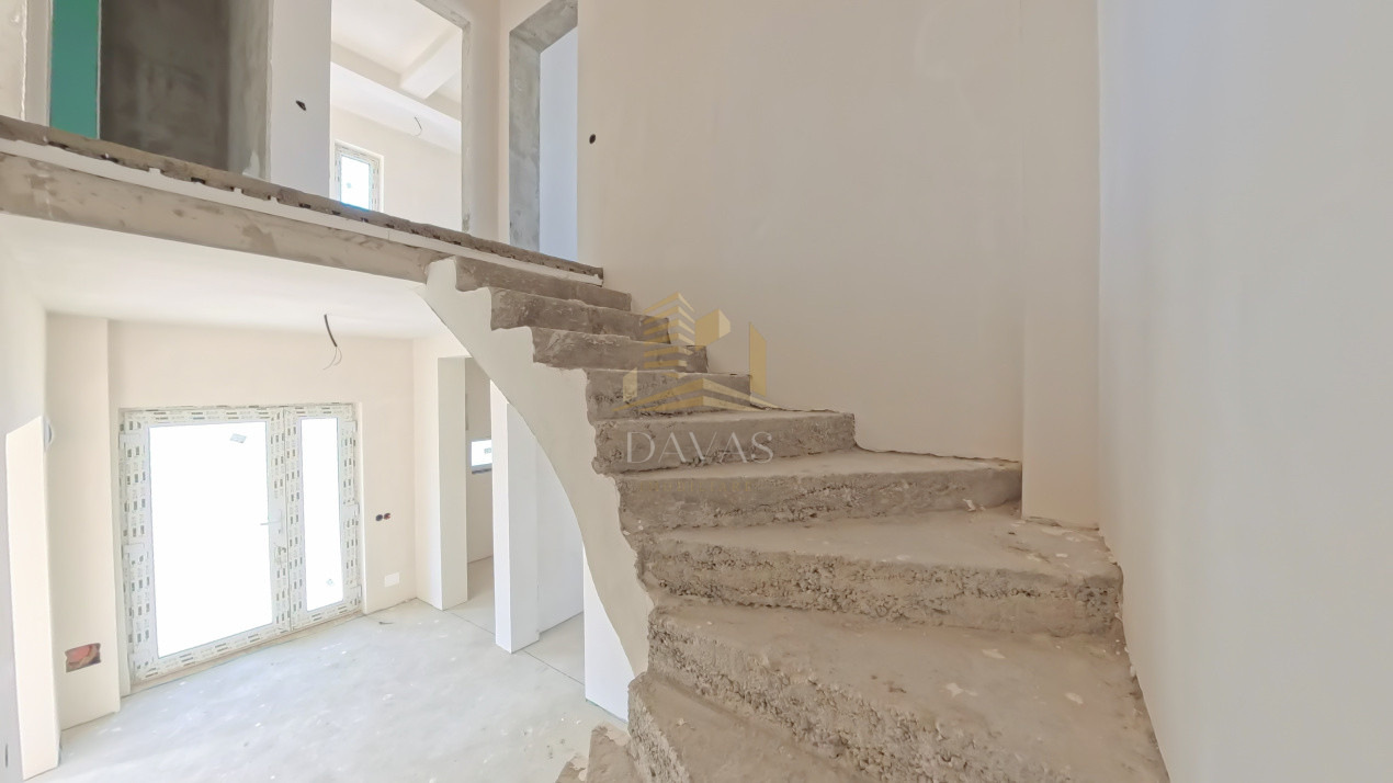 Casa Triplex de vânzare | Florești - Urusagului