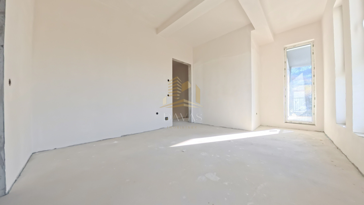 Casa Triplex de vânzare | Florești - Urusagului